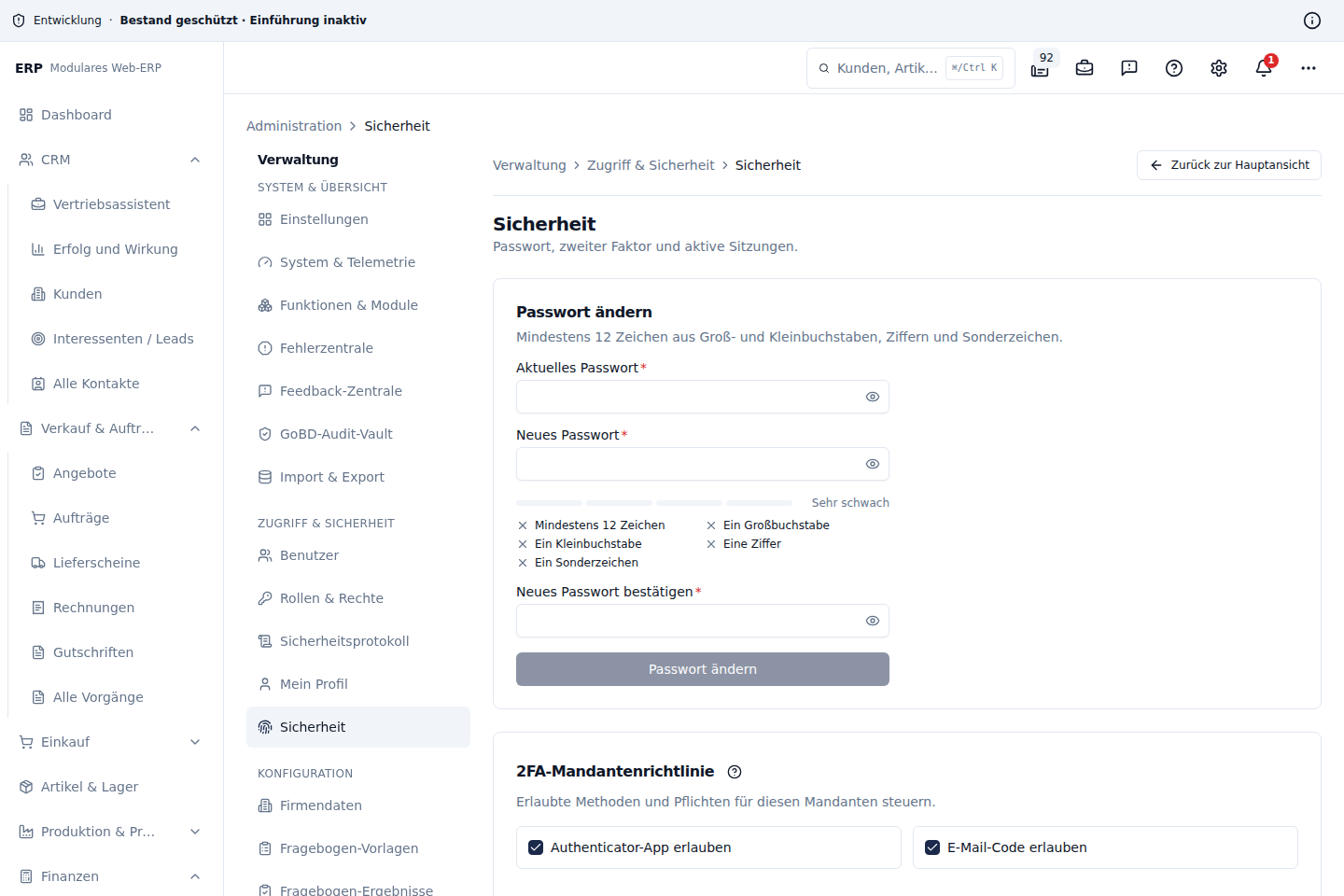 Sicherheitseinstellungen mit E-Mail- und Authenticator-Zwei-Faktor-Anmeldung